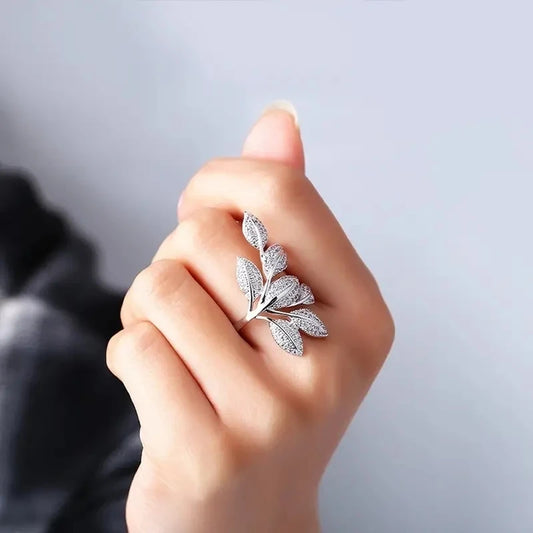 Elegance Leaf ring