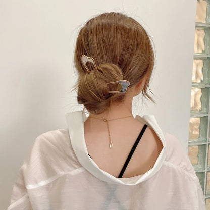 Elegant Hairpin